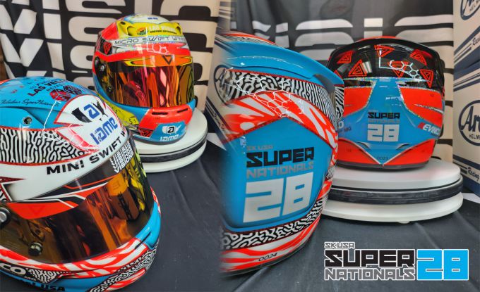 Brad Danoff van Visions Custom Designs beloont de winnaar van elke divisie met een op maat gemaakte Arai CK-helm