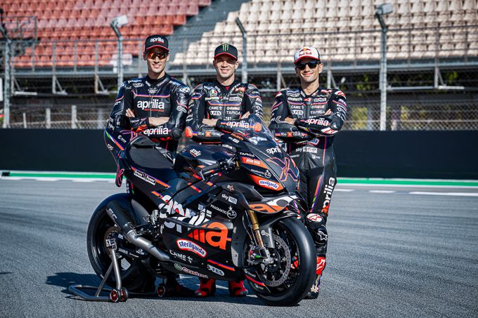 Aprilia Racing presenteert de RSV4 X-GP