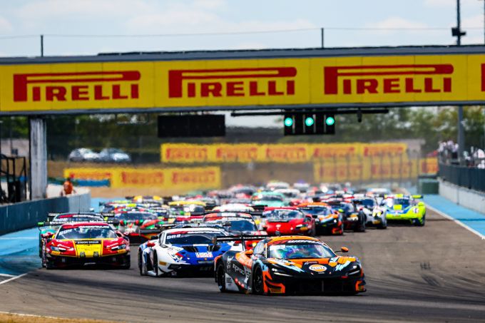 GT World Challenge powered by AWS Circuit Ricardo Tormo Valencia 19 tot en met 21 september 2025 Foto 1