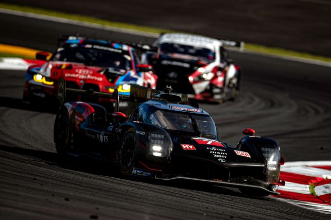 FIA Wereld Endurance Kampioenschap (WEC) 6 Uur van Fuji #7 Toyota GR010 HYBRID Nyck de Vries Foto 4