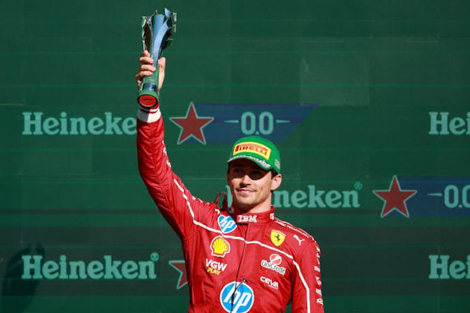 Leclerc behoudt Mexicaanse reeks