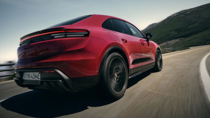 De volledig elektrische Porsche Macan GTS Foto 11