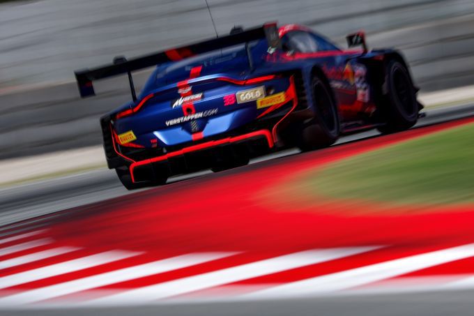 GT World Challenge Endurance Cup Barcelona 2025 press-members-gallery Verstappen.com Aston Martin rear