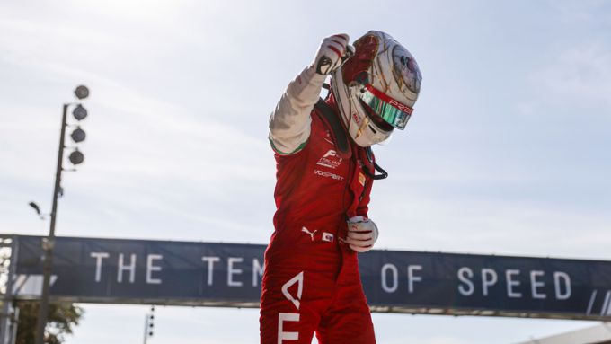 Nakamura-Berta triomfeert in Race 1 op Monza en verstevigt zijn leiding in het E4-kampioenschap