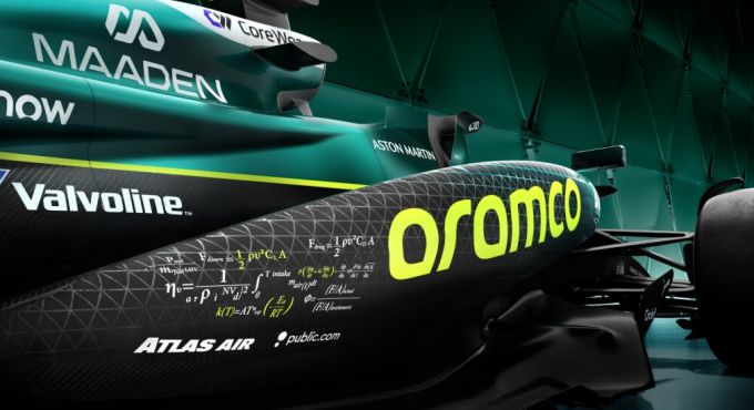 Aston Martin Aramco onthult eerste gepersonaliseerde livery in de teamgeschiedenis