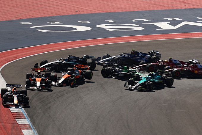 #F1 #LandoNorris #OscarPiastri #crash #McLaren #USA