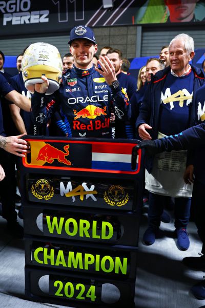 Max_Verstappen_4x_F1_wereldkampioen_RBCP