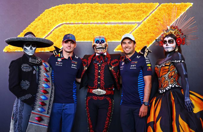 Max Verstappen en Sergio Perez