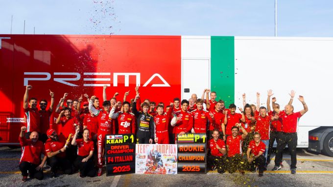 Nakamura-Berta pakt rijderskampioenschap - Hanna wint Rookie Trophy