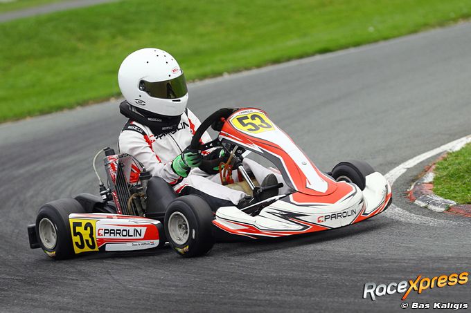 Karttalent Duuc te Velthuis doet uitstekende zaken in titelstrijd na sterk winst van zesde ronde NXT GP