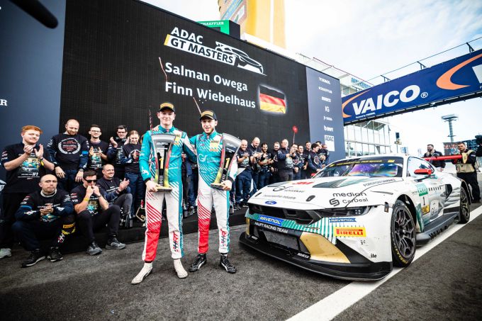 Finn Wiebelhaus en Salman Owega