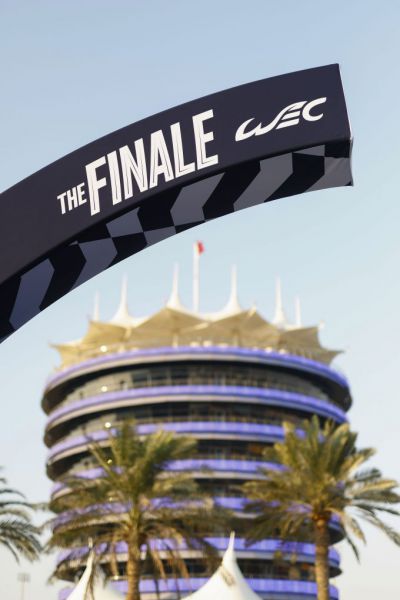 Seizoensfinale FIA WEC 2025 Bahrain International Circuit Porsche Foto PN