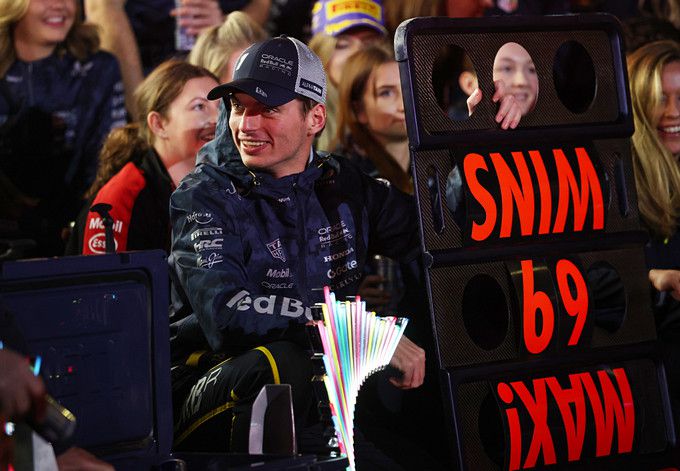 #F1 #LasVegasGP #MaxVerstappen #69