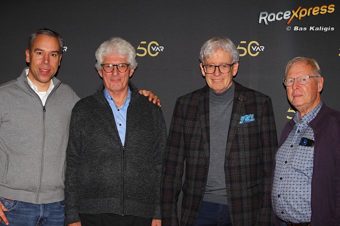 MP Motorsport en Van Amersfoort Racing van links naar rechts; Sander Dorsman, Frits van Amersfoort, Rob Niessink en Dick van der Wilt