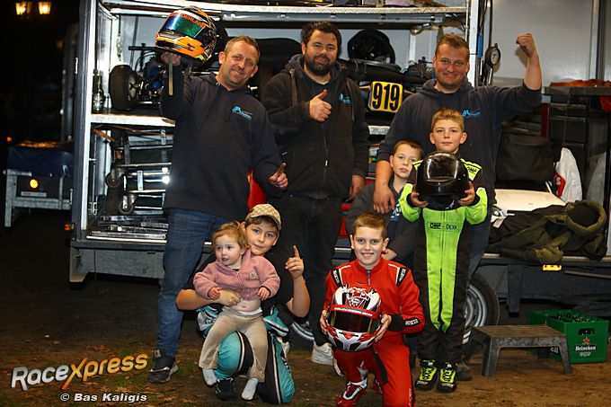 Dexx Breederland komt uit een echte autosport-familie en wint bij debuut in Eefde: 