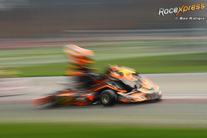 Roberto Baas vecht zich in spectaculaire finale naar derde plaats GK4 Kart Series