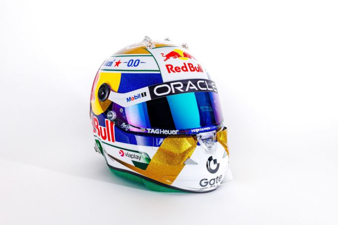 Max Verstappen verrast met speciale helm in Brazilië Foto 3