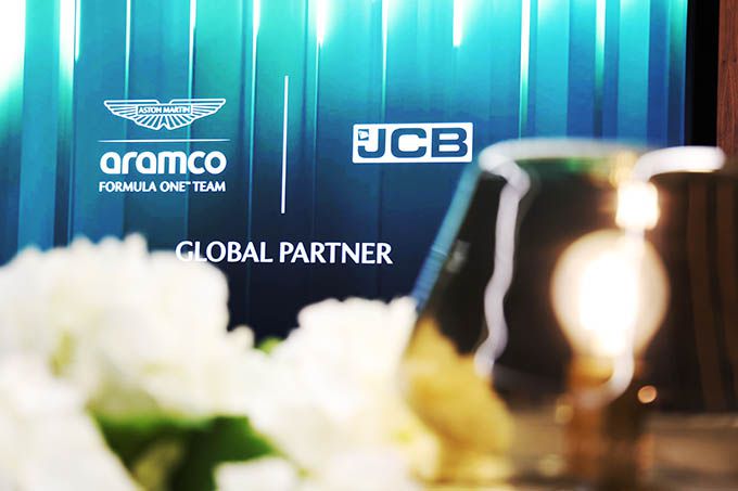 Aston Martin Aramco F1 Team -JCB