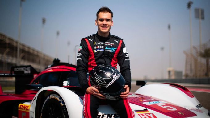 Porsche Motorsport Night of Champions in Stuttgart Foto 20