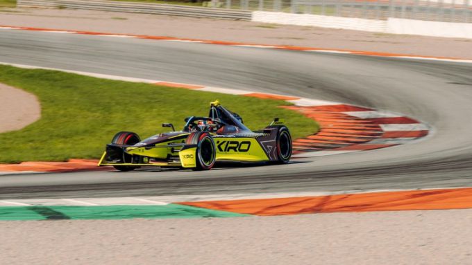 Porsche ABB FIA Formula E World Championship 2025-26 Racing for Charity 11