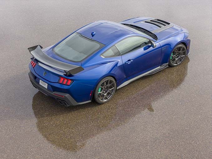 Mustang_Dark_Horse_SC_Track_Pack