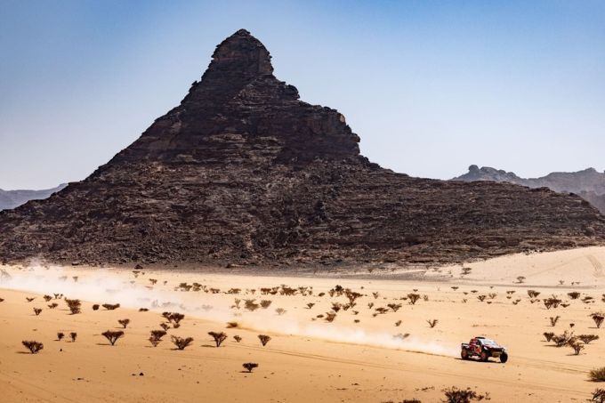 Dakar Rally Toyota Gazoo Racing W2RC-team (TGR W2RC) blufpoker 8e etappe Foto 20