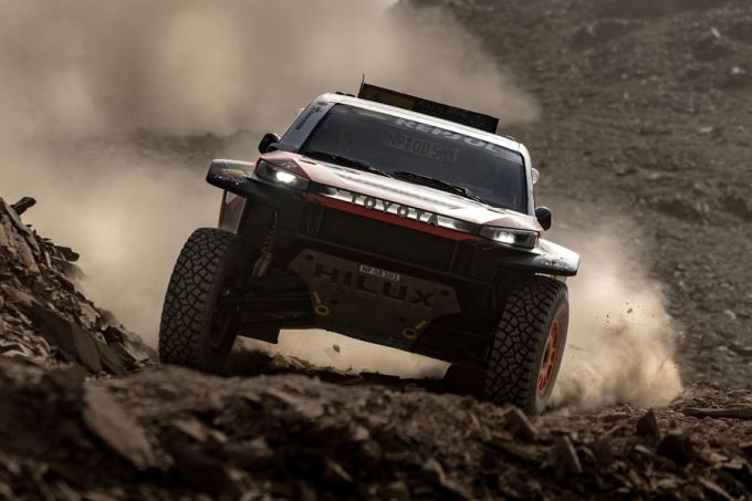 Dakar Rally 2026 Stage 2 TOYOTA GAZOO Racing W2RC DKR GR Hilux Foto: newsroom.toyota.eu 19