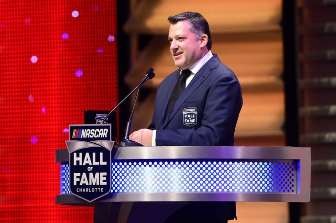 Hall of Famer Tony Stewart keert terug in NASCAR tijdens Daytona