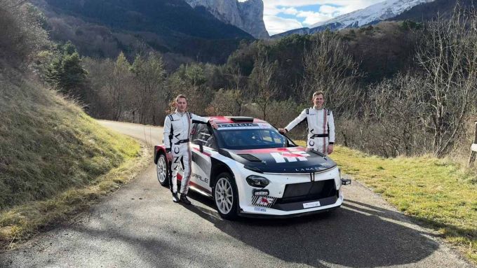 Lancia Ypsilon Rally2 HF Integrale Nikolay Gryazin Yohan Rossel WRC2 Bron foto: Lancia 3