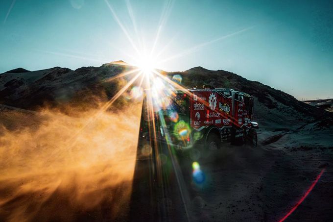 Team De Rooy kent prima proloog 48ste Dakar Rally