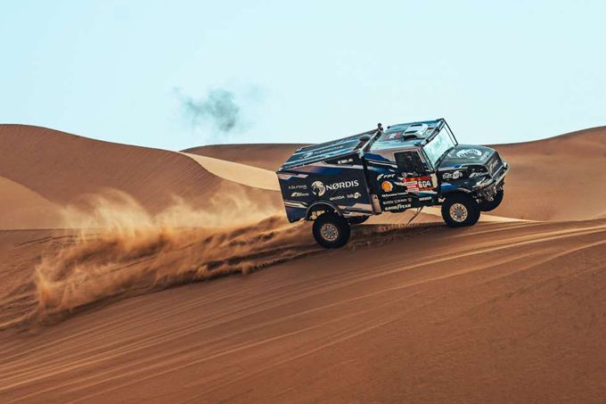 Team De Rooy FPT dendert maar door