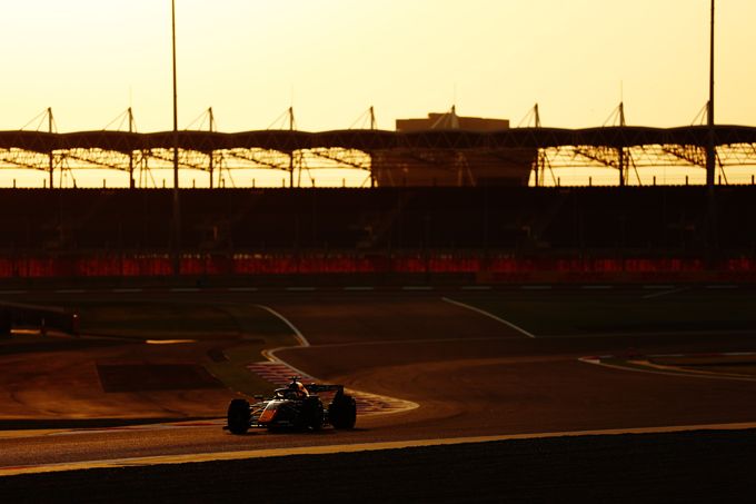 Max Verstappen test RB22