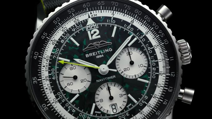 Breitling sluit zich aan bij Aston Martin en het Aston Martin Aramco Formula One™ Team