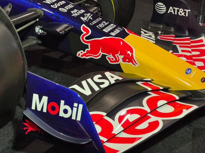 VIDEO: Red Bull van Max Verstappen op Expo Racing Leeuwarden
