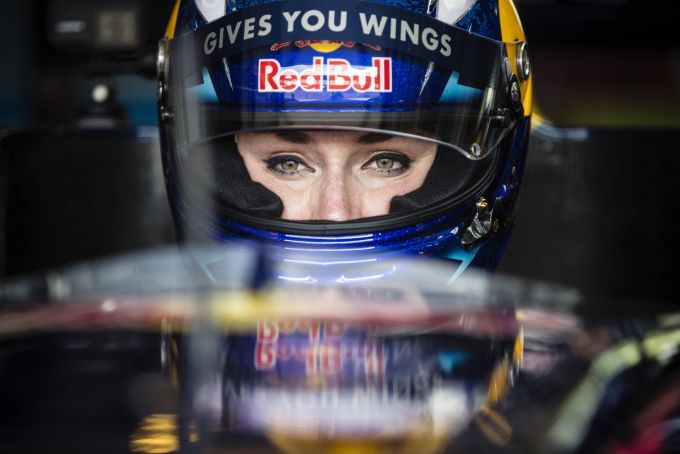 Lindsey Vonn, Helmut Marko Formula-car Red Bull