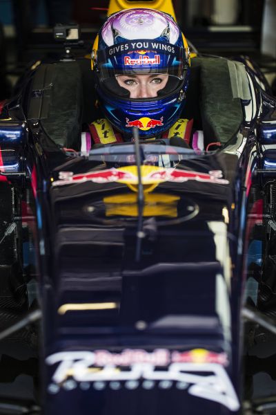 Lindsey Vonn Formula-car Red Bull