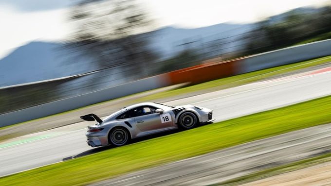 Porsche Mobil 1 Supercup 120x Porsche 911 Cup 2026 foto PN 11