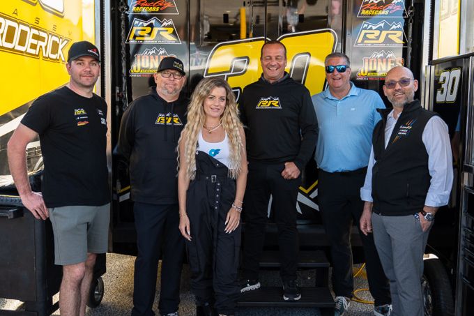 Rette Jones Racing by Hendriks Motorsport