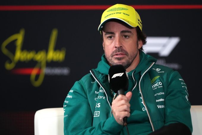 Fernando Alonso Aston Martin F1