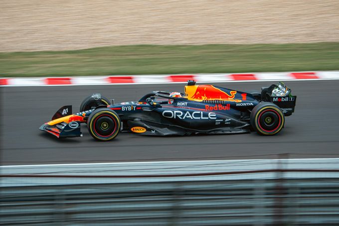 Wie vervangt Max Verstappen
