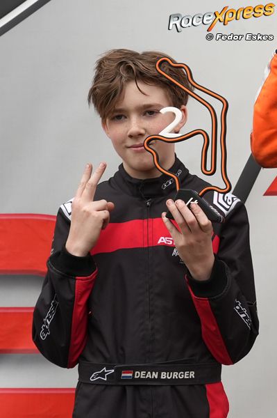 Karttalent Dean Burger rijdt sterke inhaalrace van achteren helemaal naar P2 in NXT GP