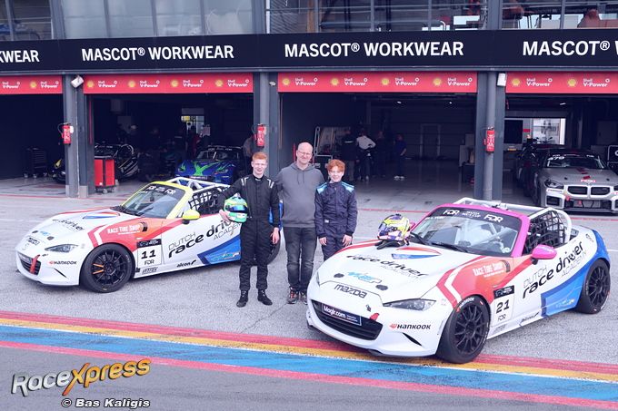 Vuik Racing Henk Vuik met zoons Henk Jr en Luuk