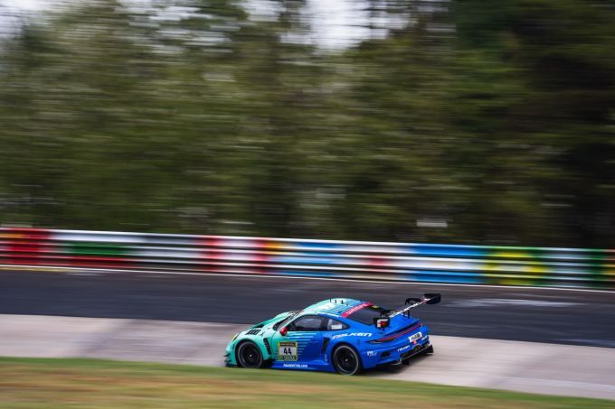 ADAC RAVENOL 24h Nürburgring 2026 bandenoorlog Falken Dunlop Pirelli Toyo Yokohama Michelin foto 4