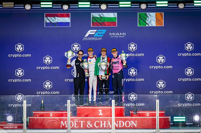 Laurens van Hoepen F2 podium Miami