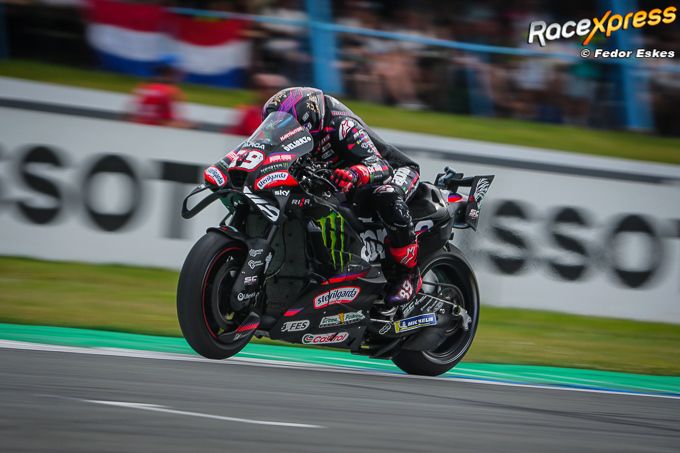 TUSSENSTAND WK MotoGP na TT van Assen: Jorge Martin neemt stokje over na crash Bezzechi