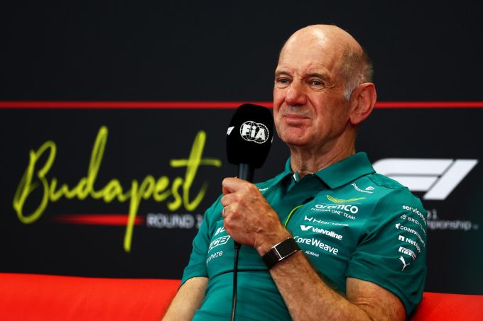 Adrian Newey Hongarije Aston Martin