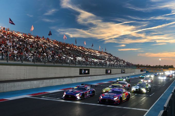 GT World Challenge 2026 FP1 & FP2 Sprint Cup-weekend Magny Cours #3 Mercedes-AMG Team Verstappen Racing foto 17