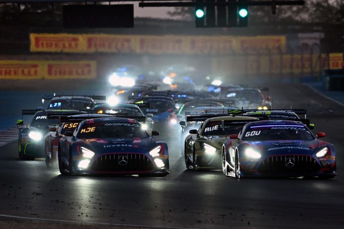 GT World Challenge 2026 FP1 & FP2 Sprint Cup-weekend Magny Cours #3 Mercedes-AMG Team Verstappen Racing foto 19