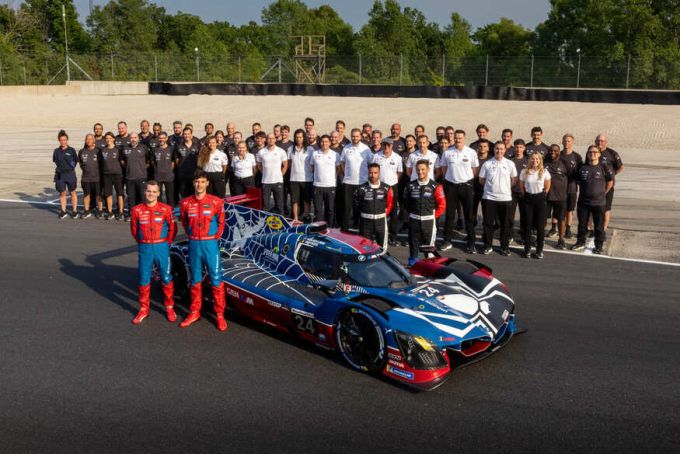 Spider-Man-BMW M Hybrid V8 @ Road America foto 2