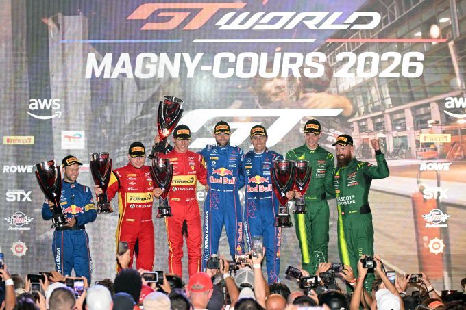 GT World Challenge 2026 FP1 & FP2 Sprint Cup-weekend Magny Cours foto 42 podium overall